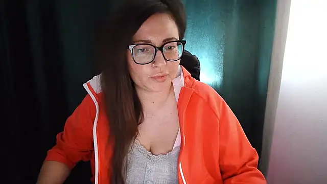 NoraMilf's Live XXX Chat