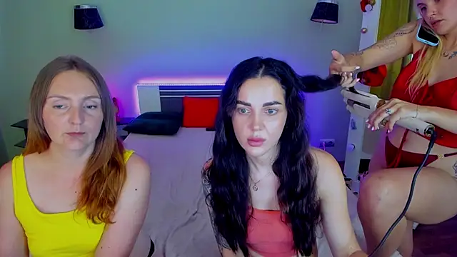 XXX chat uživo modela MagicEyess