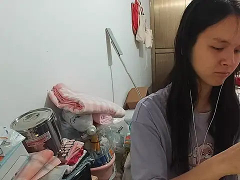 XXX chat uživo modela RebelAura