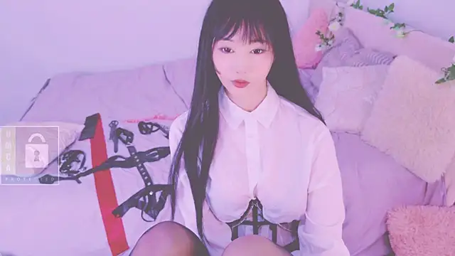 LongoriaEva élő XXX-chatje