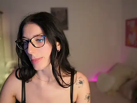 Chat +18 de MiaPaloma18 ao vivo
