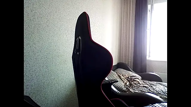 MysteriousWanderer Show in webcam