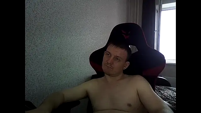 MysteriousWanderer Show in webcam