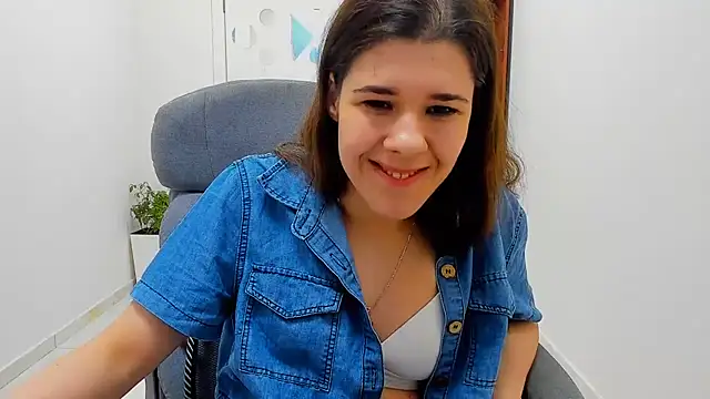 دردشة Joannia الجنسية المباشرة