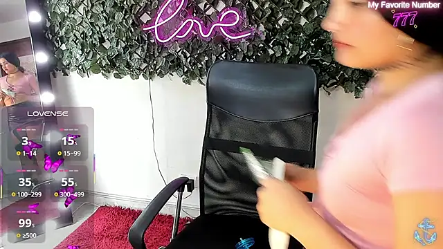 DestinyHills Live XXX Chat