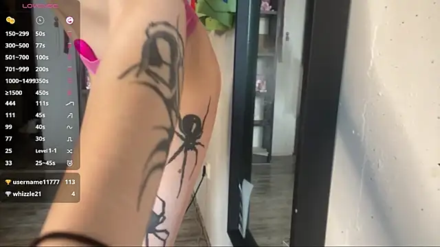 SkinnyWhiteAngel's Live XXX Chat