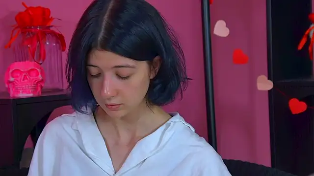 AnneAvelin Chat XXX in diretta