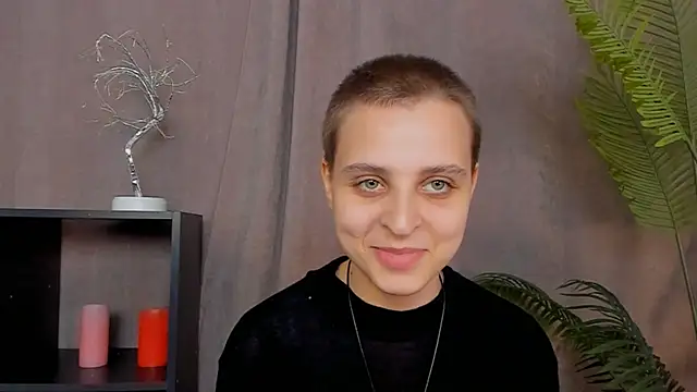 CodiBrittann Webbikameraesitys