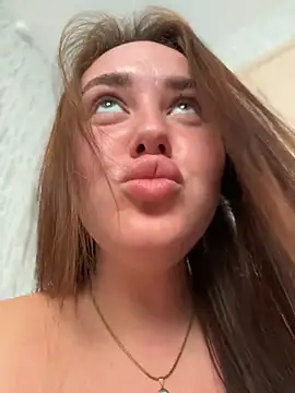 KiraSunshine live XXX chat
