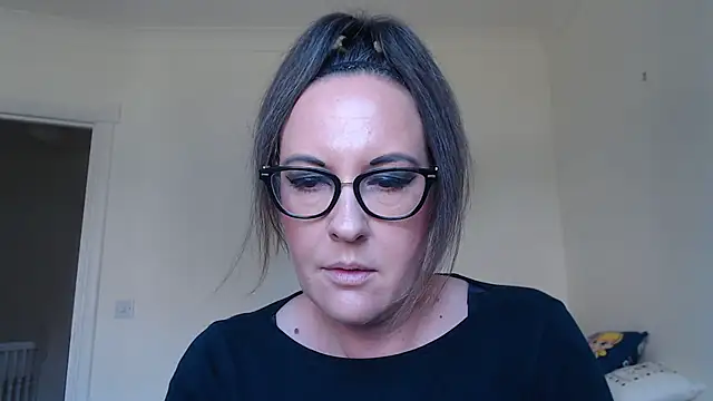 Humiliatrixxxx's Live XXX Chat