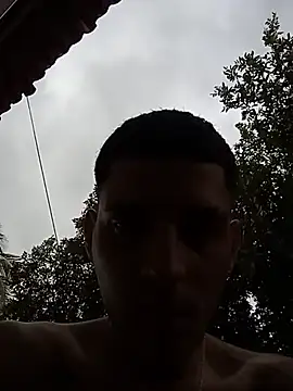 Chat +18 de boy_max_latin ao vivo