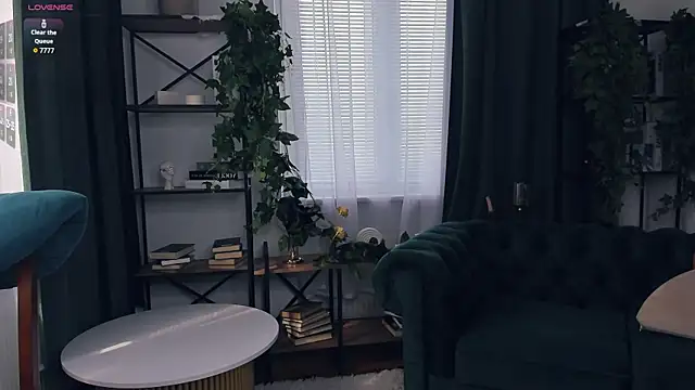 InesPiek 라이브 XXX 채팅