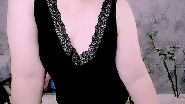 Djullia – Live XXX-chat