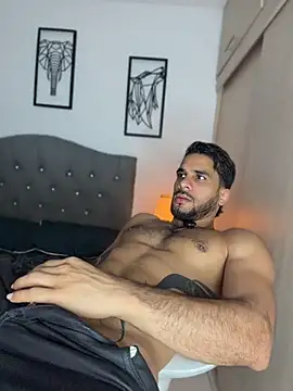 Maximiliano_fordのライブXXXチャット