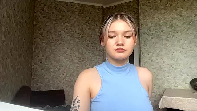 PearlyCafferky Adlı Modelin Canlı XXX Sohbeti