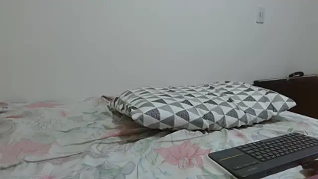 jmmy_cb's Live XXX Chat