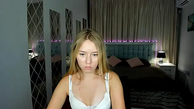 RosaTiny – Live XXX-chat