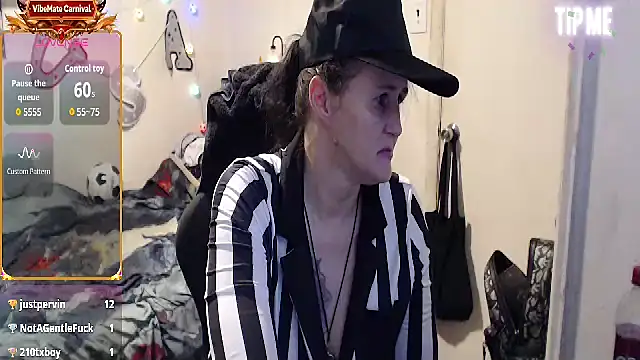 Demonicmiss Adlı Modelin Canlı XXX Sohbeti