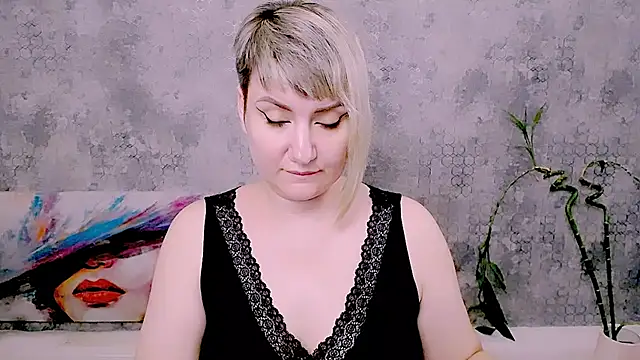 Czat XXX na żywo – Djullia
