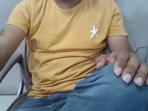 Aloneisbest Pertunjukan Webcam