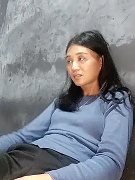 Rayya_4yy লাইভ XXX চ্যাট