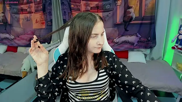 KiraDuvall's Live XXX Chat