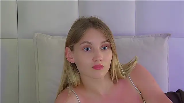 XXX chat uživo modela StacyEvances