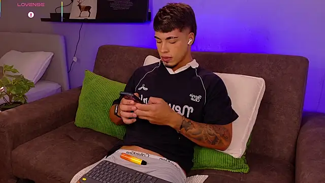 Ken-boy_n Live XXX chat