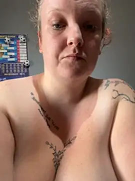Živý XXX chat busty-bella1