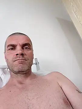 SIRMASTERDOMINATORXXL élő XXX-chatje