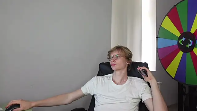 Онлайн чат XXX Dave_Redmond