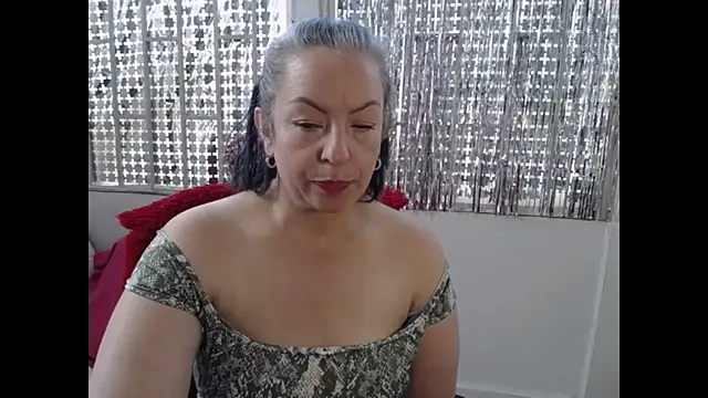 XXX chat uživo modela Leidy_Brenda