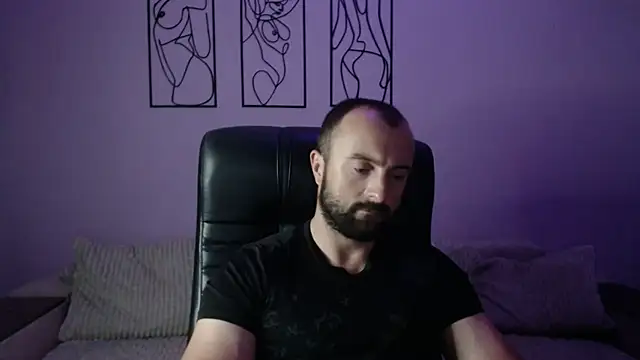 XXX chat uživo modela brindlefly6969