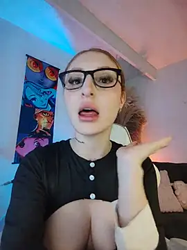 Bennuluspeach_ Adlı Modelin Canlı XXX Sohbeti