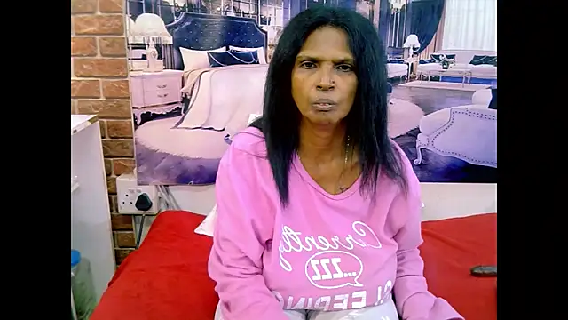 IndianVanya4u2u élő XXX-chatje