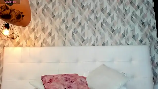 Chatroom XXX en direct de Roseaurora