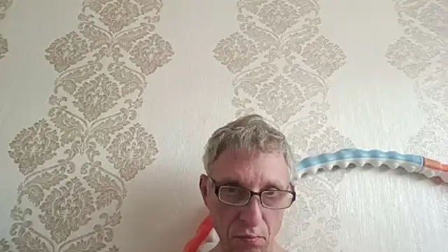 BobbyXRoyal webkamerás műsora
