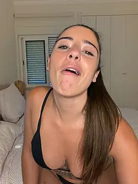 PTlatinaa Adlı Modelin Canlı XXX Sohbeti