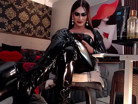 RhondaFlirtyDOM Adlı Modelin Canlı XXX Sohbeti