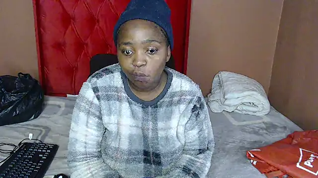 African_Busty's Live XXX Chat