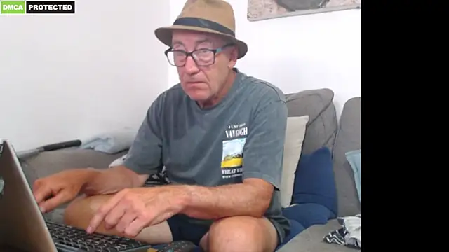 bluedae1 – Naživo XXX chat