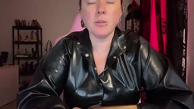 kisicaxx's Live XXX Chat