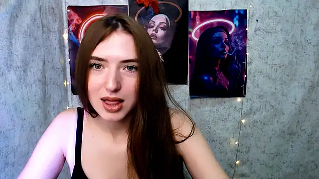 Chatroom XXX en direct de AnnaFlirt_