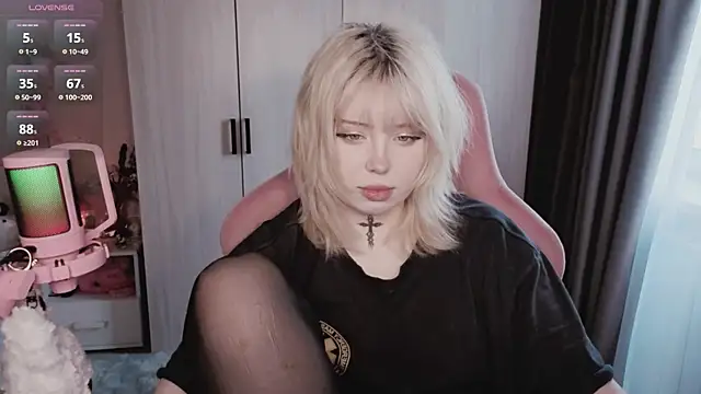 yumi_charm Chat XXX in diretta