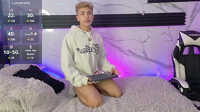 XXX chat uživo modela Saimonvela