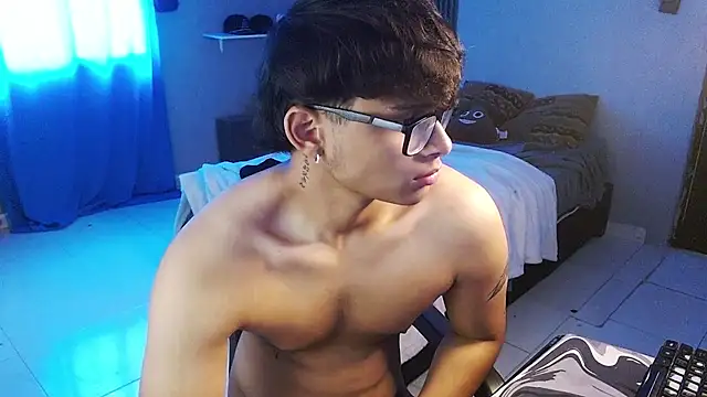 แชท XXX สดของ Mr_yisuzz