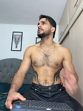 Maximiliano_ford 即時 XXX 聊天