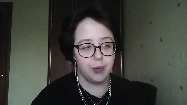 NessaLiberta Chat XXX live
