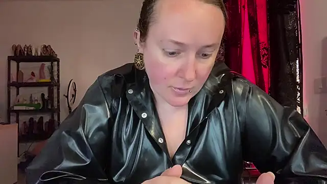 kisicaxx's Live XXX Chat