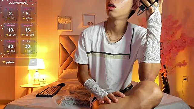 Baby_noahtt XXX чат на живо